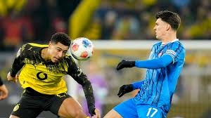 热身赛-戴伟浚破门 上海申花2-0大连英博