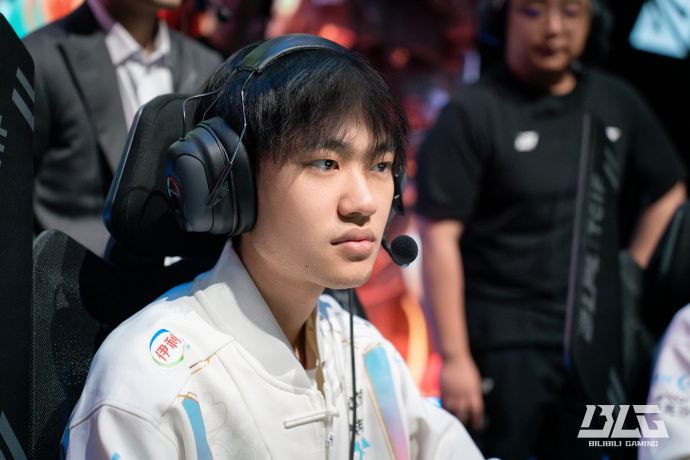 双方在12 双方在12